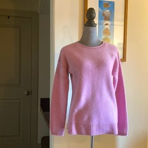 Banana republic, heavy lavender cashmere sweater, Size XS